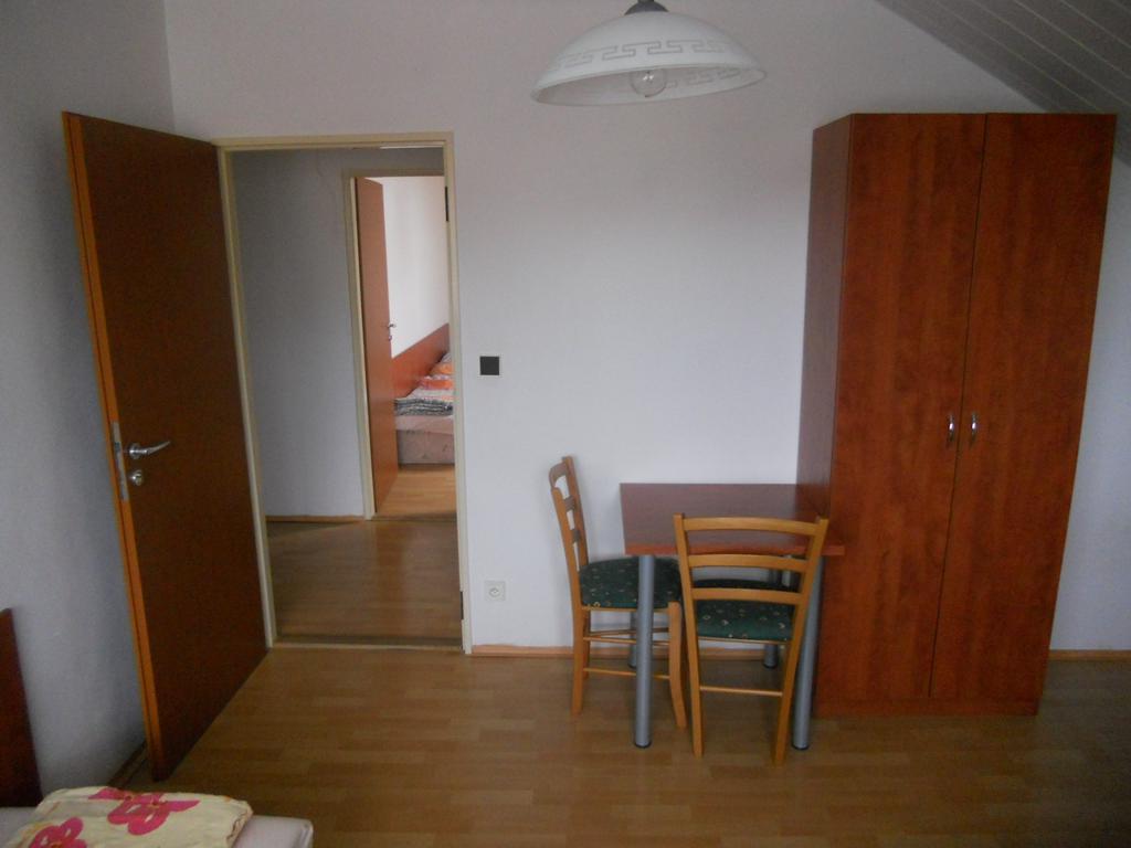 Penzion Kaplna Exterior foto
