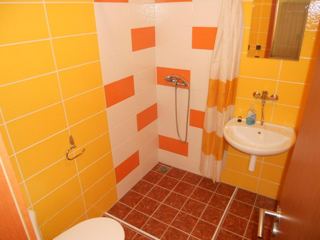 Penzion Kaplna Zimmer foto