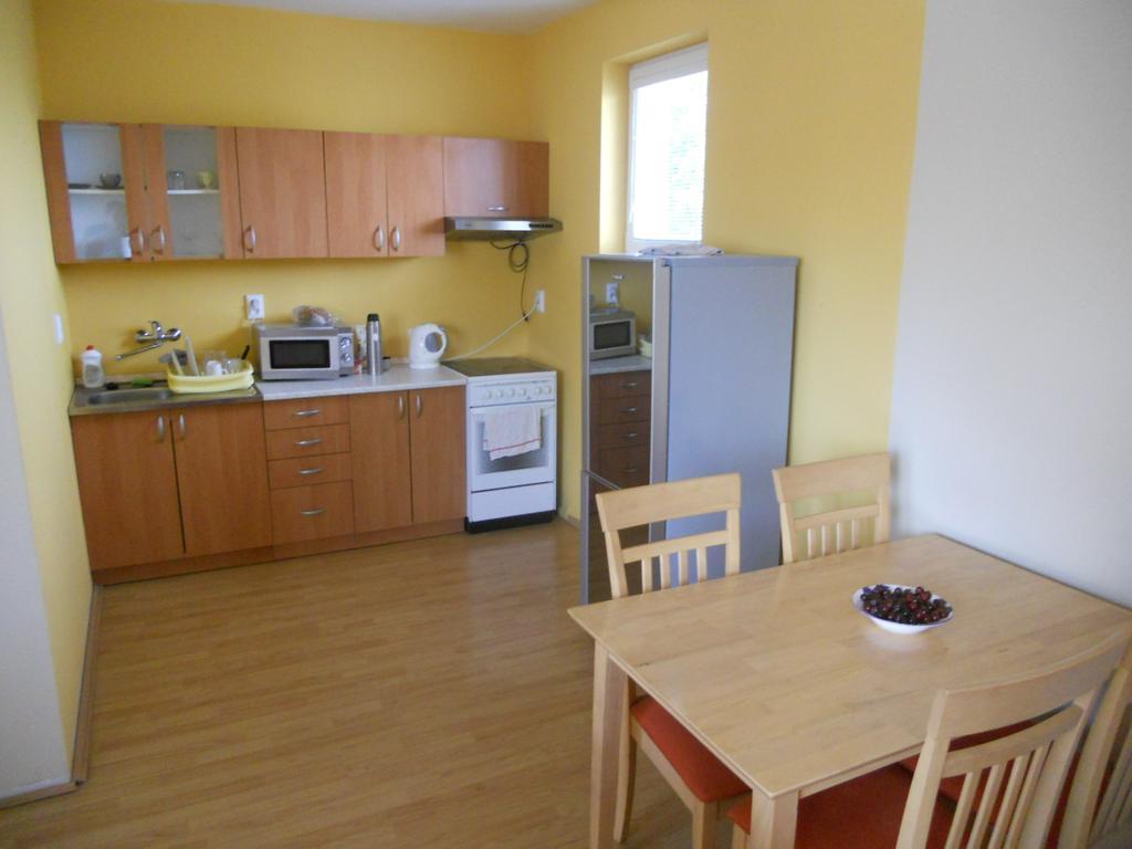 Penzion Kaplna Zimmer foto